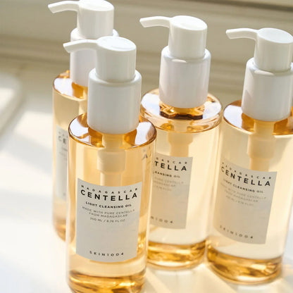 SKIN1004™ Madagascar Centella Light Cleansing Oil